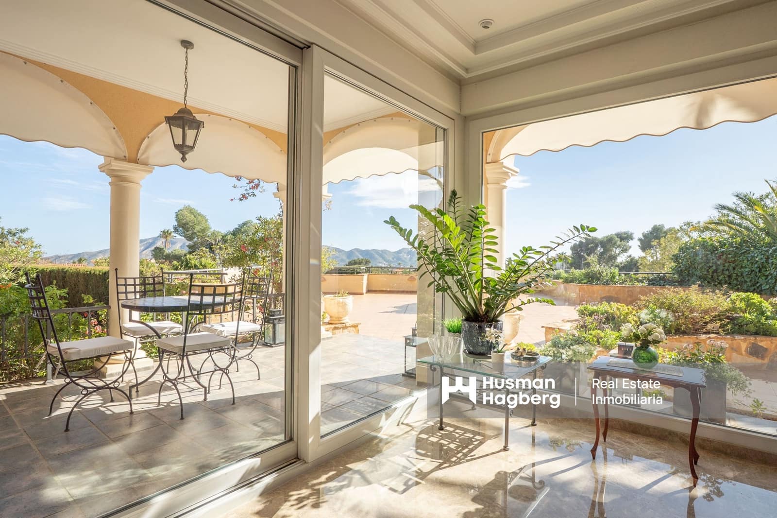 9 soveværelse Villa til salg i La Nucia med swimmingpool - € 1.950.000 (Ref: 9627119)