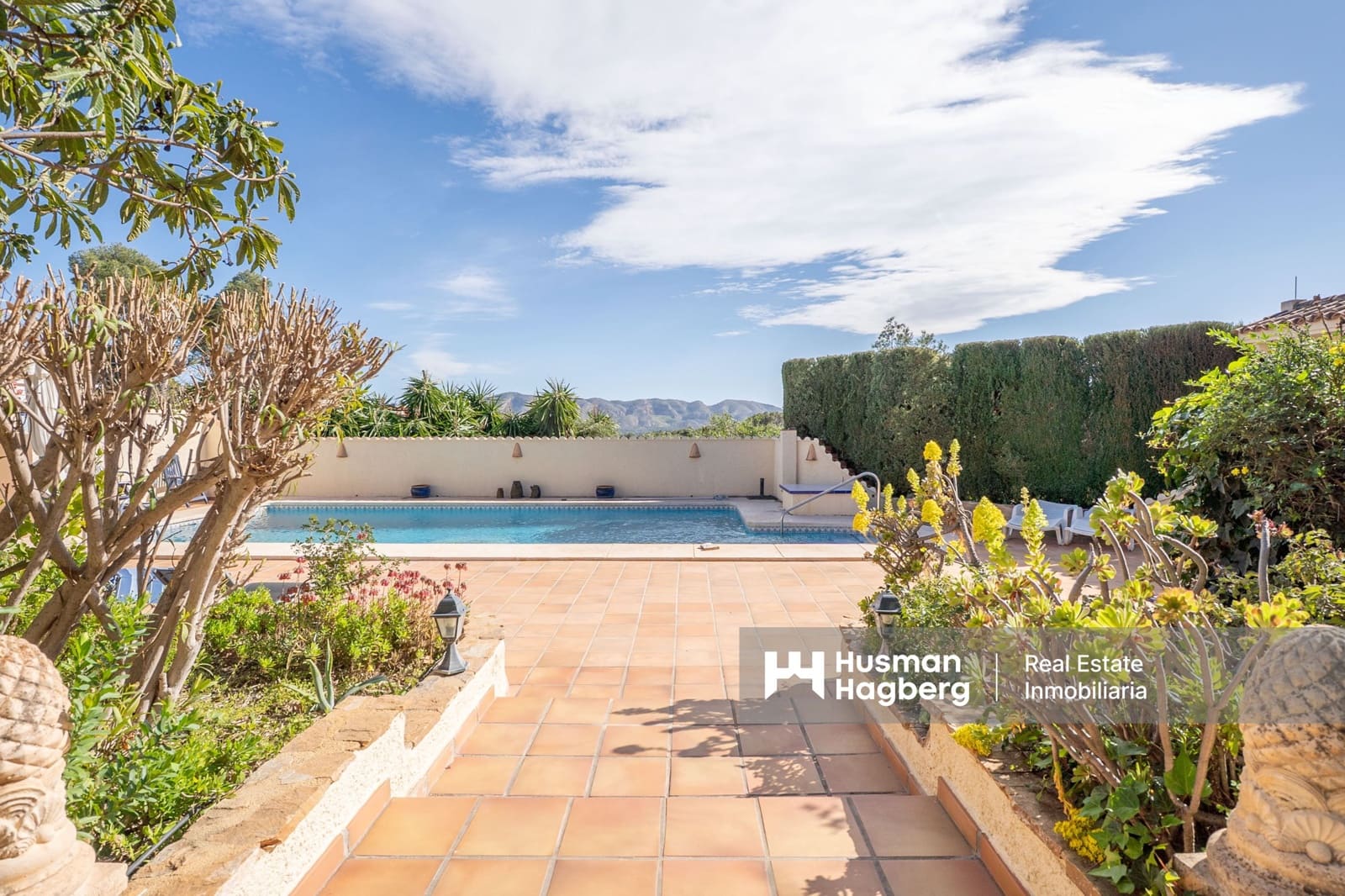 9 soveværelse Villa til salg i La Nucia med swimmingpool - € 1.950.000 (Ref: 9627119)