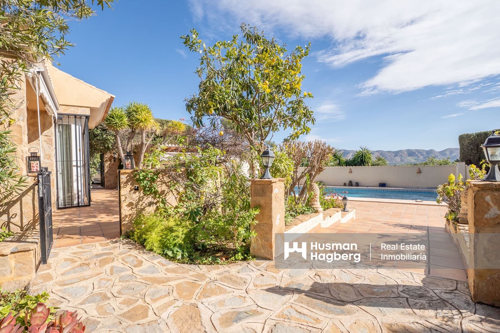 9 soveværelse Villa til salg i La Nucia med swimmingpool - € 1.950.000 (Ref: 9627119)