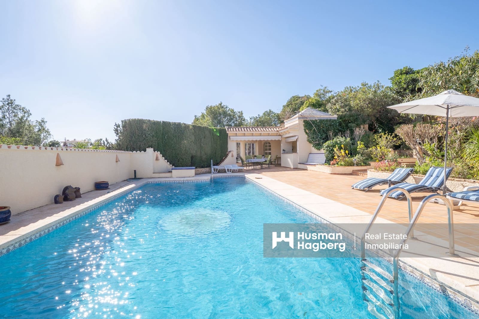 9 soveværelse Villa til salg i La Nucia med swimmingpool - € 1.950.000 (Ref: 9627119)