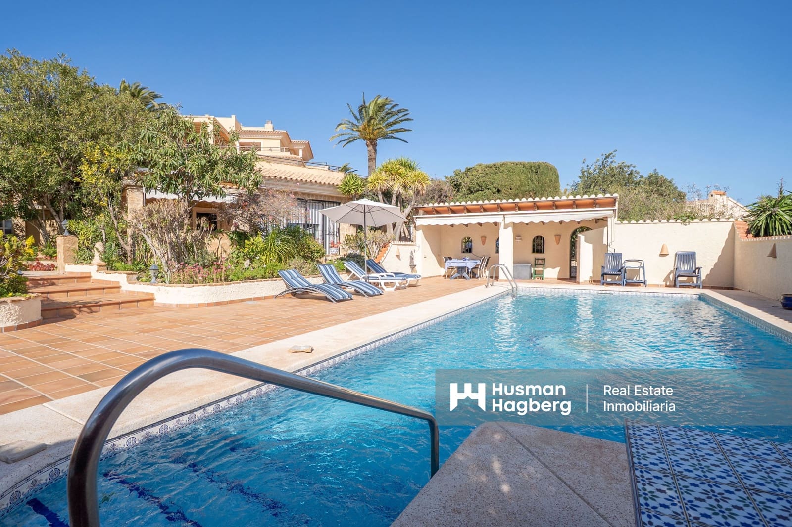 9 soveværelse Villa til salg i La Nucia med swimmingpool - € 1.950.000 (Ref: 9627119)