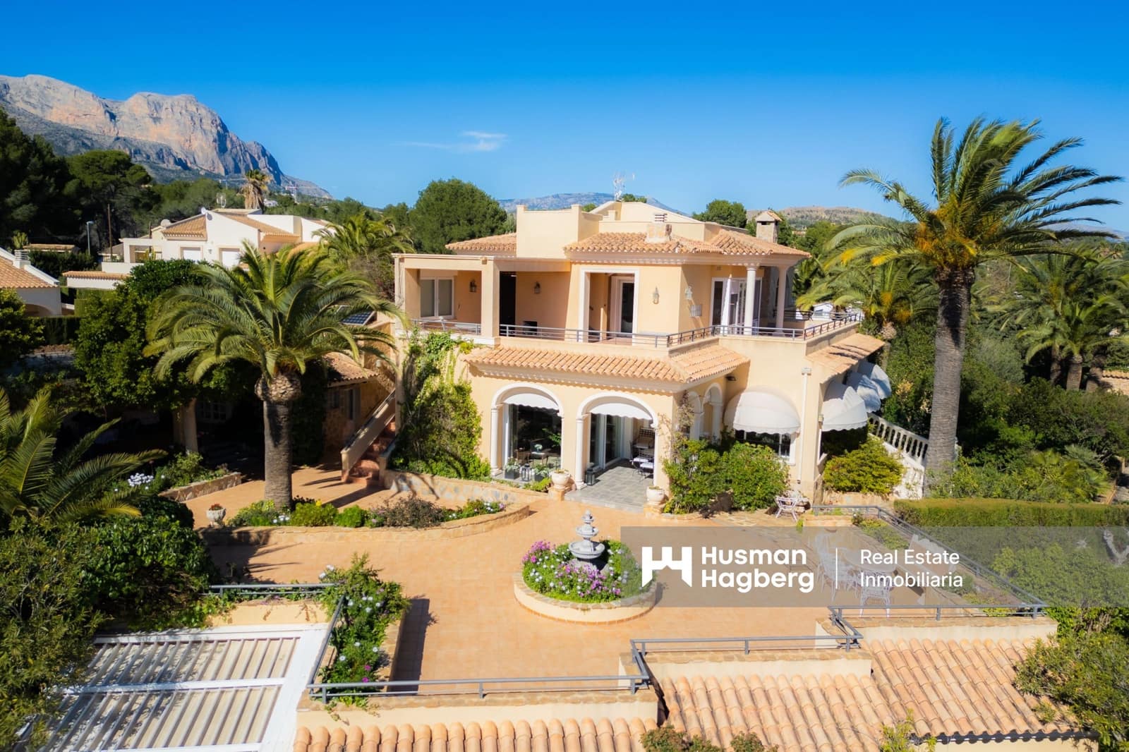 9 bedroom Villa for sale in La Nucia with pool - € 2,180,000 (Ref: 9627119)