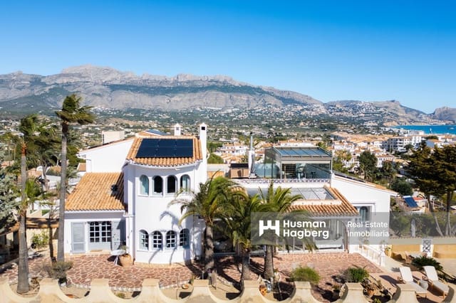 3 sypialnia Willa na sprzedaż w Altea z basenem - 3 700 000 € (Ref: 9685925)