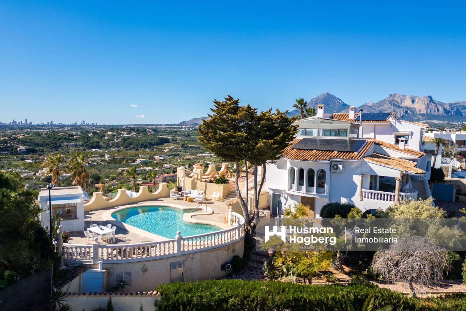 3 sypialnia Willa na sprzedaż w Altea z basenem - 3 700 000 € (Ref: 9685925)