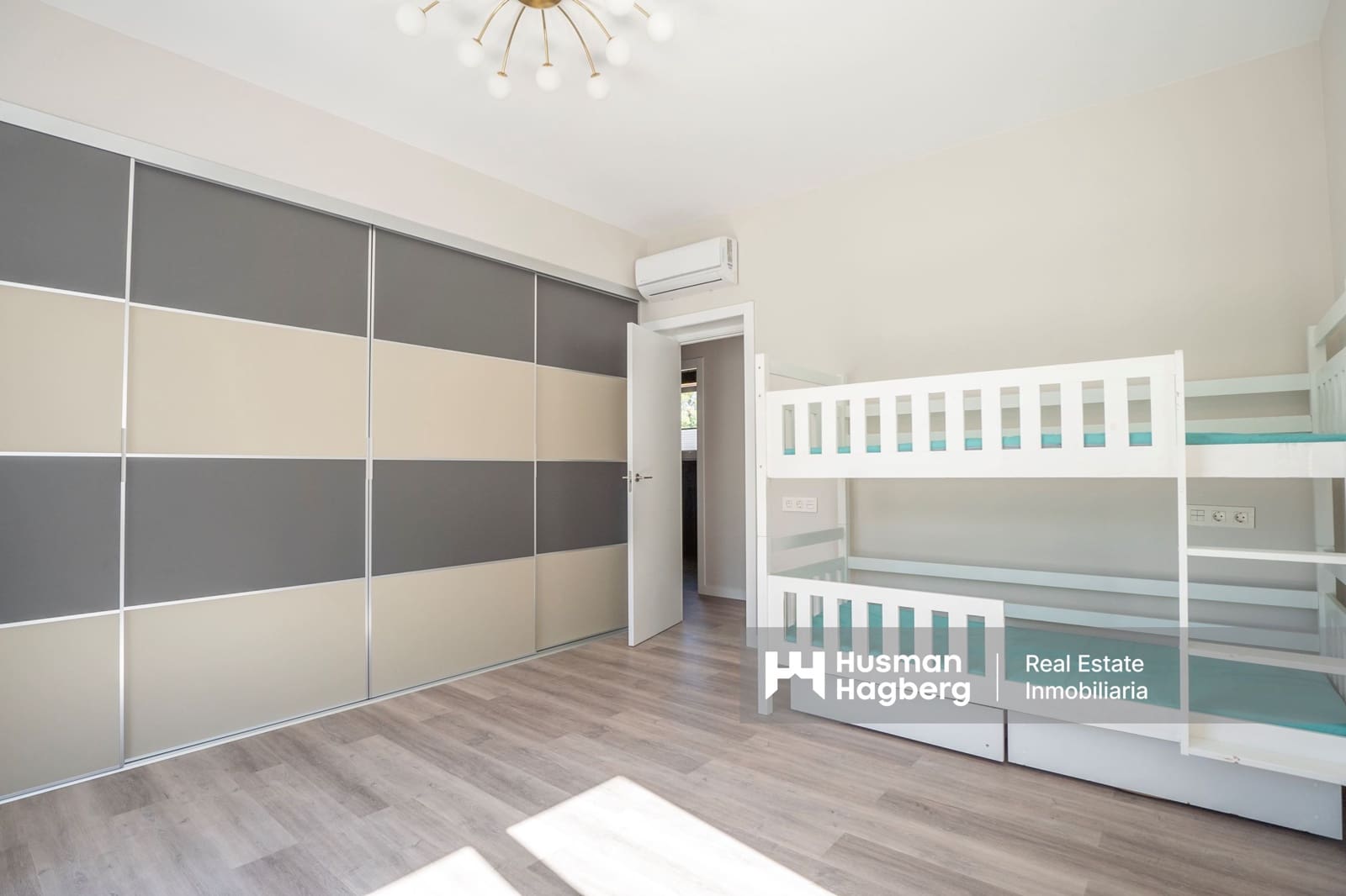 3 soveværelse Villa til salg i Calpe / Calp med swimmingpool - € 799.000 (Ref: 9694608)