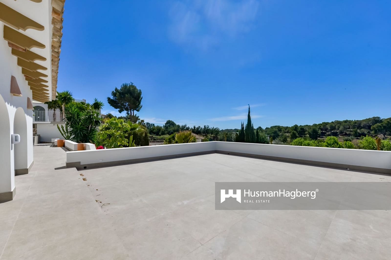 5 bedroom Villa for sale in Altea with pool - € 1,695,000 (Ref: 9694616)