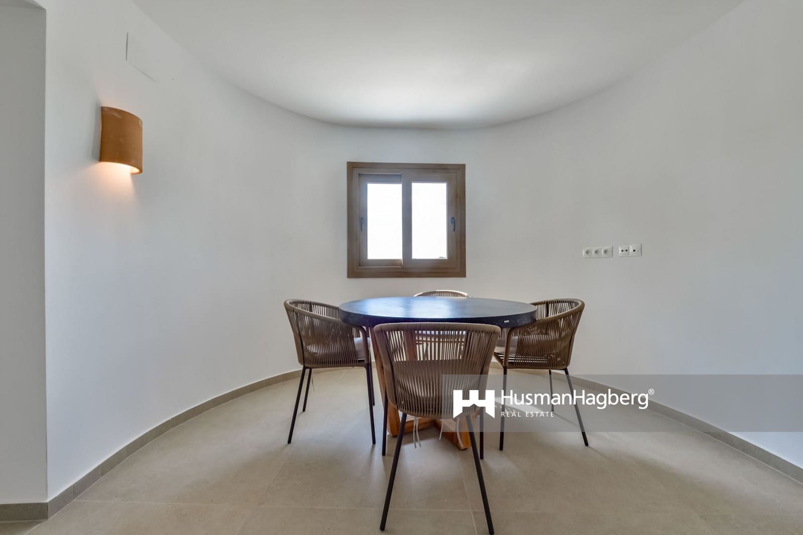 5 bedroom Villa for sale in Altea with pool - € 1,695,000 (Ref: 9694616)