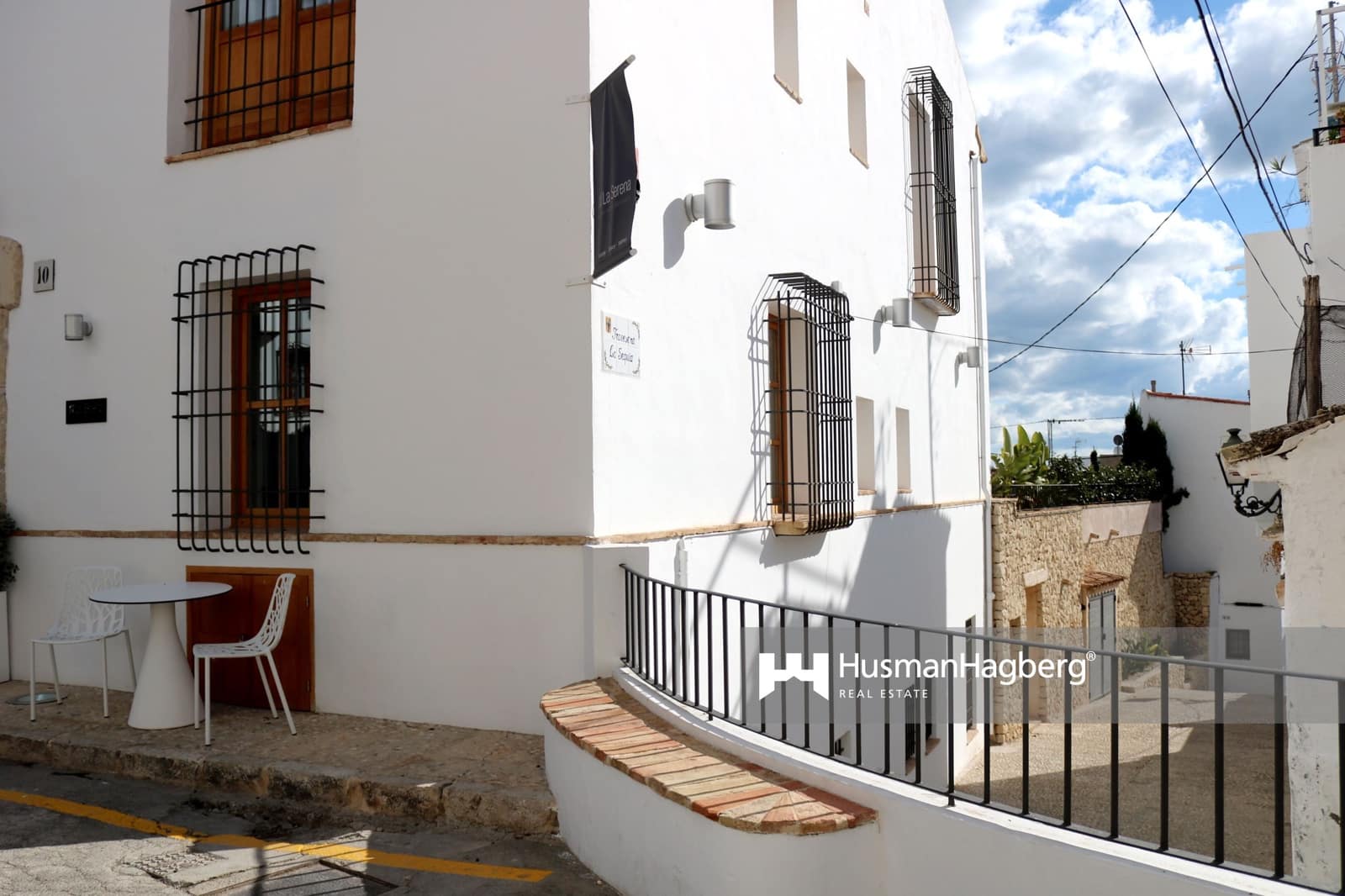 5 bedroom Villa for sale in Altea with pool - € 895,000 (Ref: 9694617)