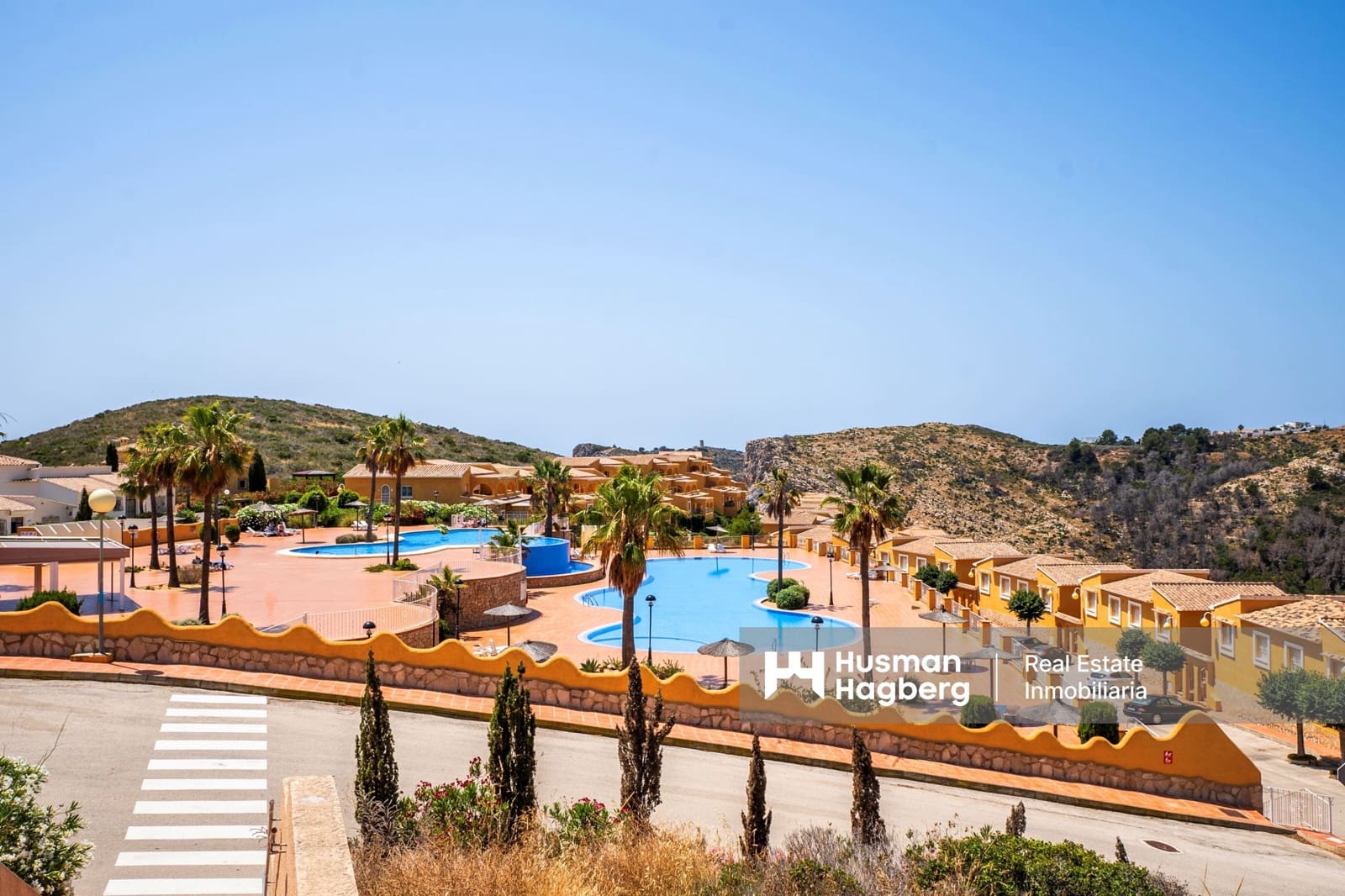 2 soveværelse Lejlighed til salg i Cumbre del Sol med swimmingpool - € 449.000 (Ref: 9697965)