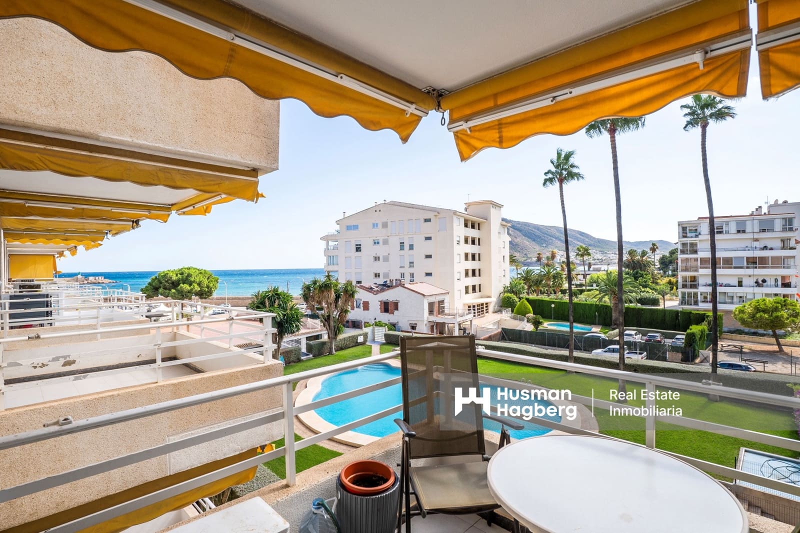 2 bedroom Apartment for sale in Altea with pool - € 305,000 (Ref: 9706132)