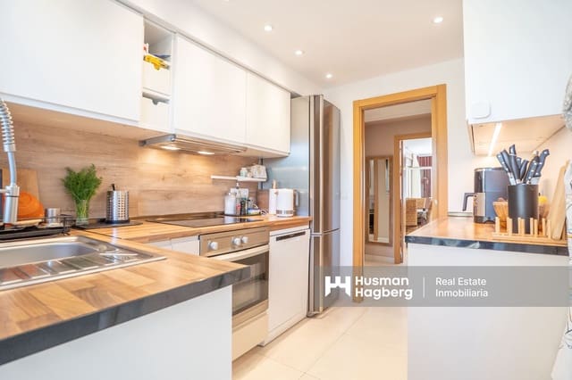 2 slaapkamer Appartement te koop in Benidorm met zwembad - € 274.000 (Ref: 9731597)