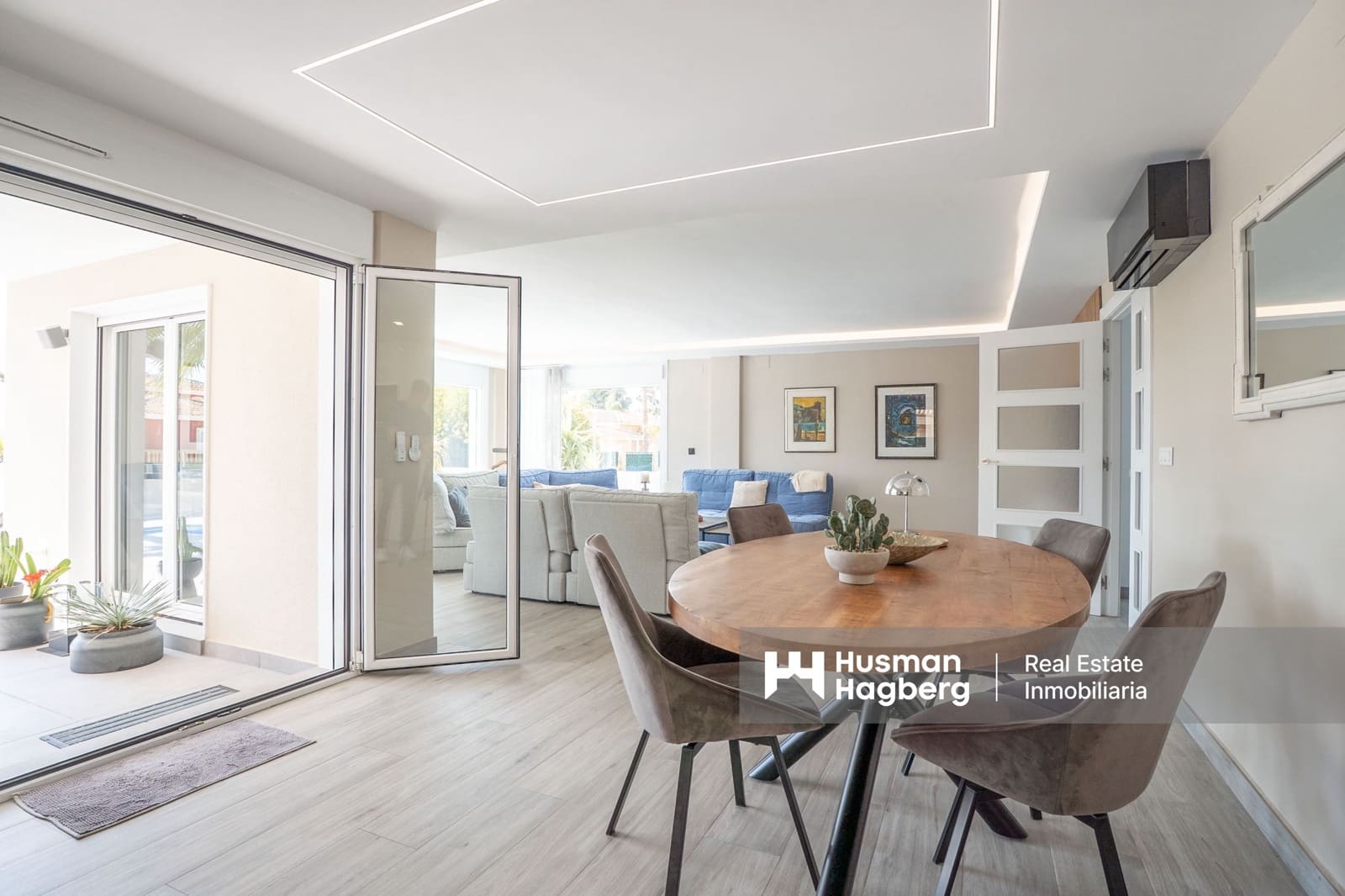 4 Zimmer Villa zu verkaufen in Alfaz del Pi / L'Alfas del Pi mit Pool - 1.195.000 € (Ref: 9731600)