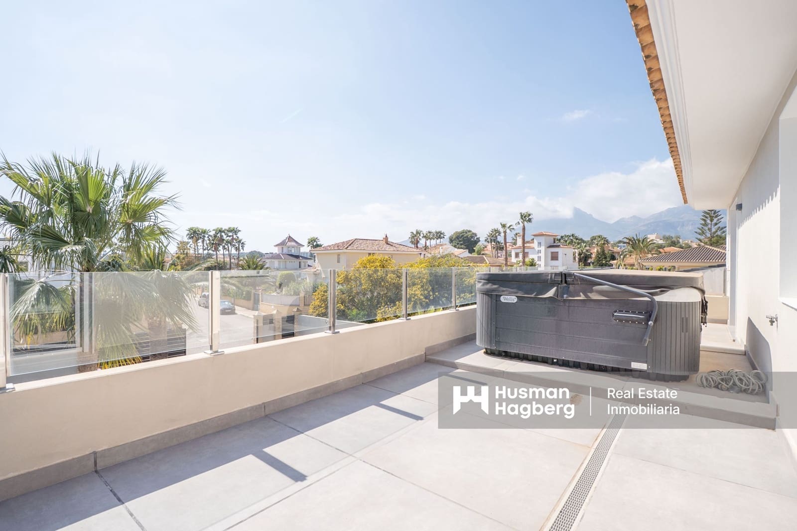 4 Zimmer Villa zu verkaufen in Alfaz del Pi / L'Alfas del Pi mit Pool - 1.195.000 € (Ref: 9731600)