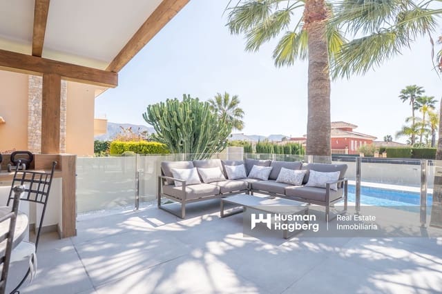 4 camera da letto Villa in vendita in Pueblo - Urbanizaciones, Alfaz del Pi / L'Alfàs del Pi con piscina - 1.195.000 € (Rif: 9731600)