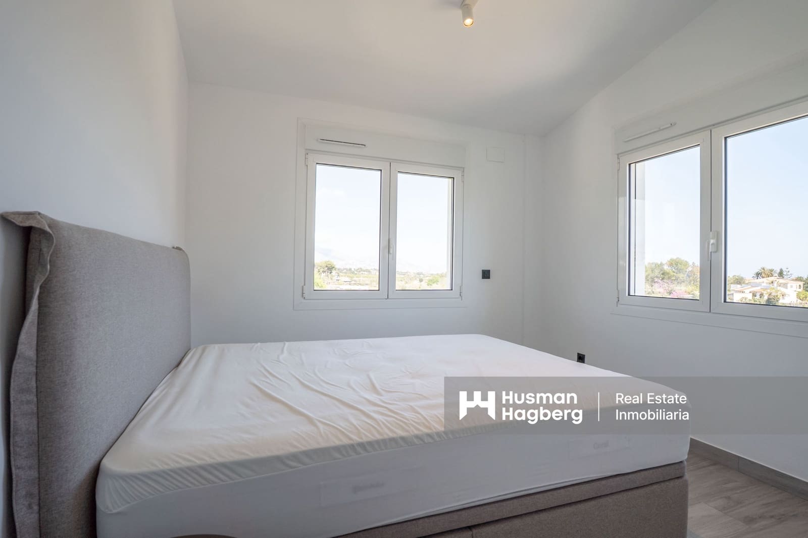 4 Zimmer Villa zu verkaufen in Alfaz del Pi / L'Alfas del Pi mit Pool - 1.195.000 € (Ref: 9731600)