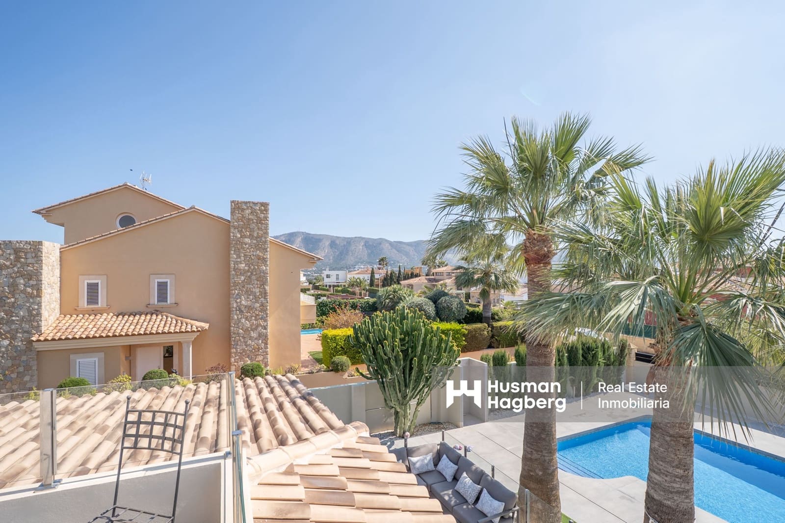 4 Zimmer Villa zu verkaufen in Alfaz del Pi / L'Alfas del Pi mit Pool - 1.195.000 € (Ref: 9731600)