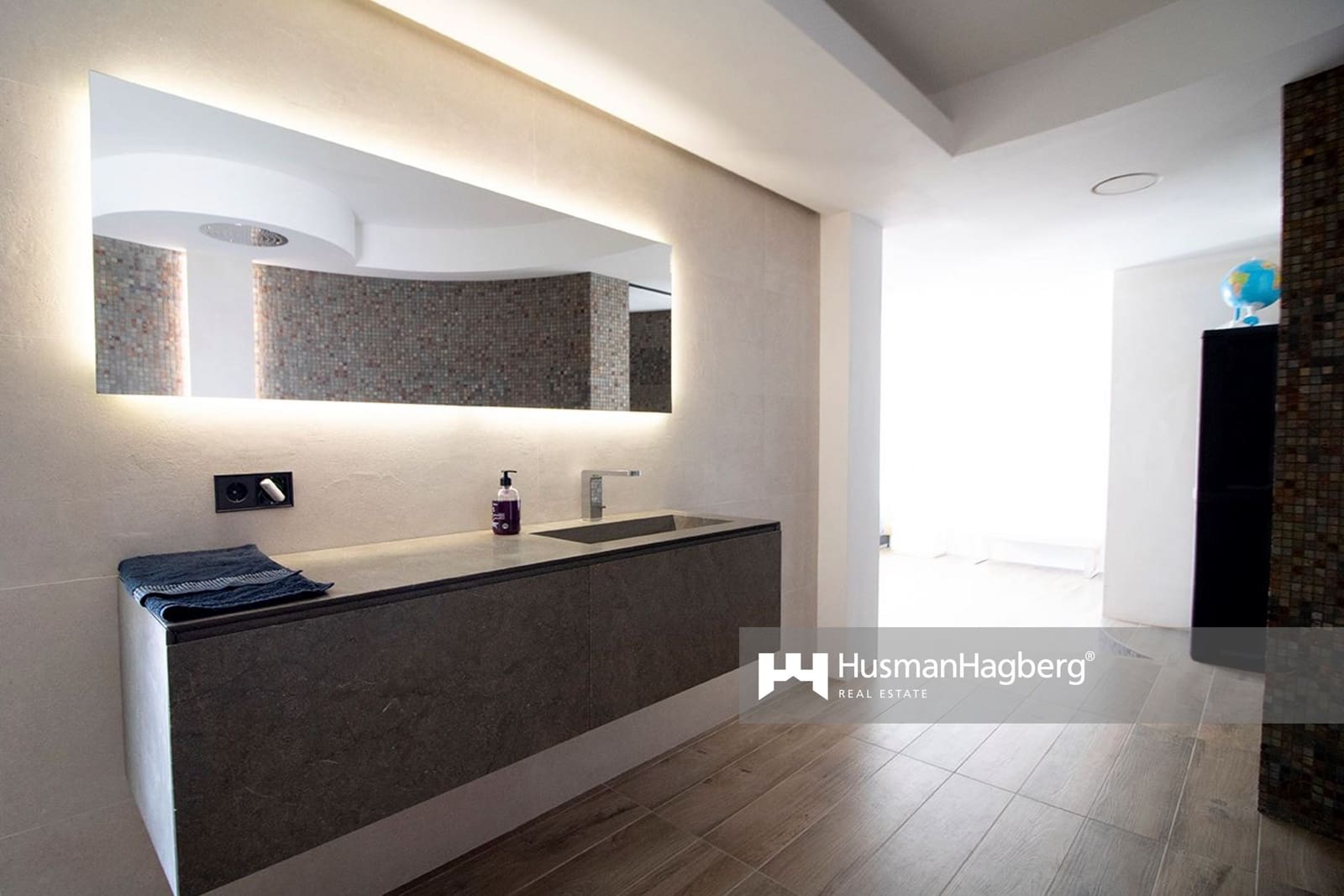 3 bedroom Villa for sale in Altea with pool - € 1,750,000 (Ref: 9735040)