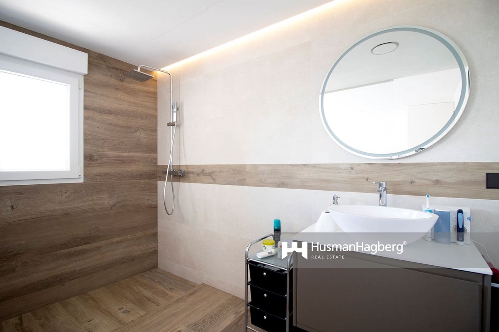 3 bedroom Villa for sale in Altea with pool - € 1,750,000 (Ref: 9735040)