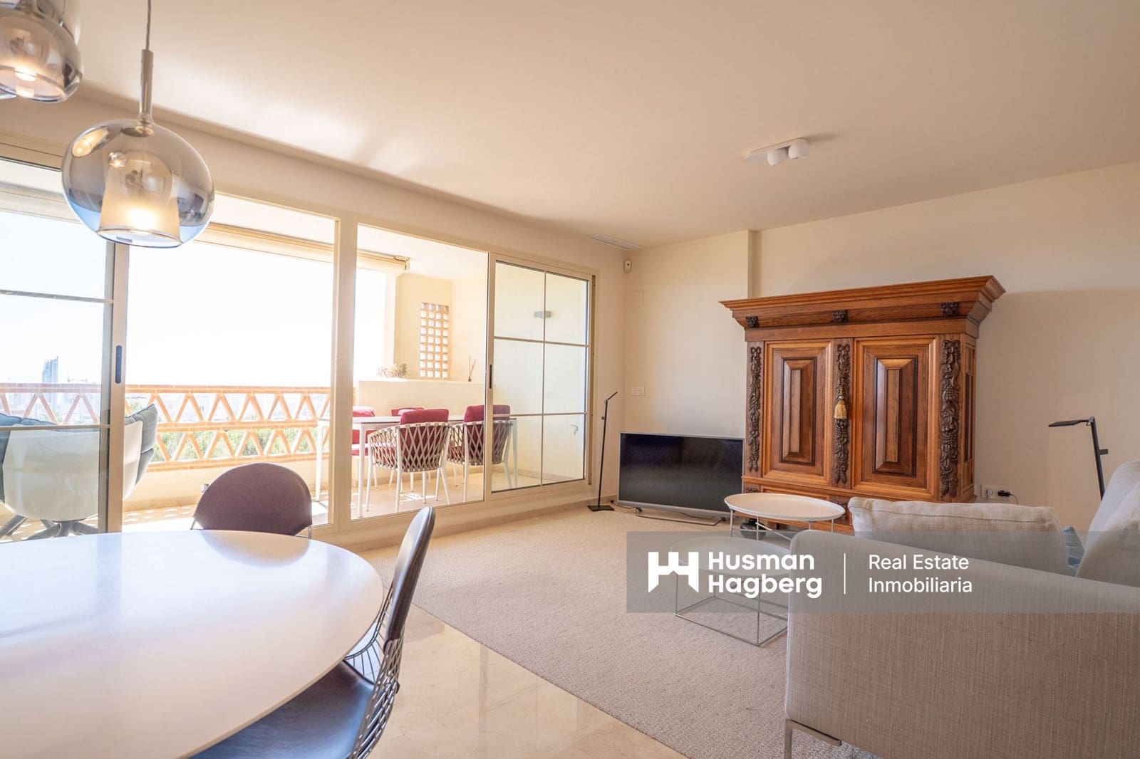 3 sovrum Lägenhet till salu i Benidorm med pool - 450 000 € (Ref: 9737785)