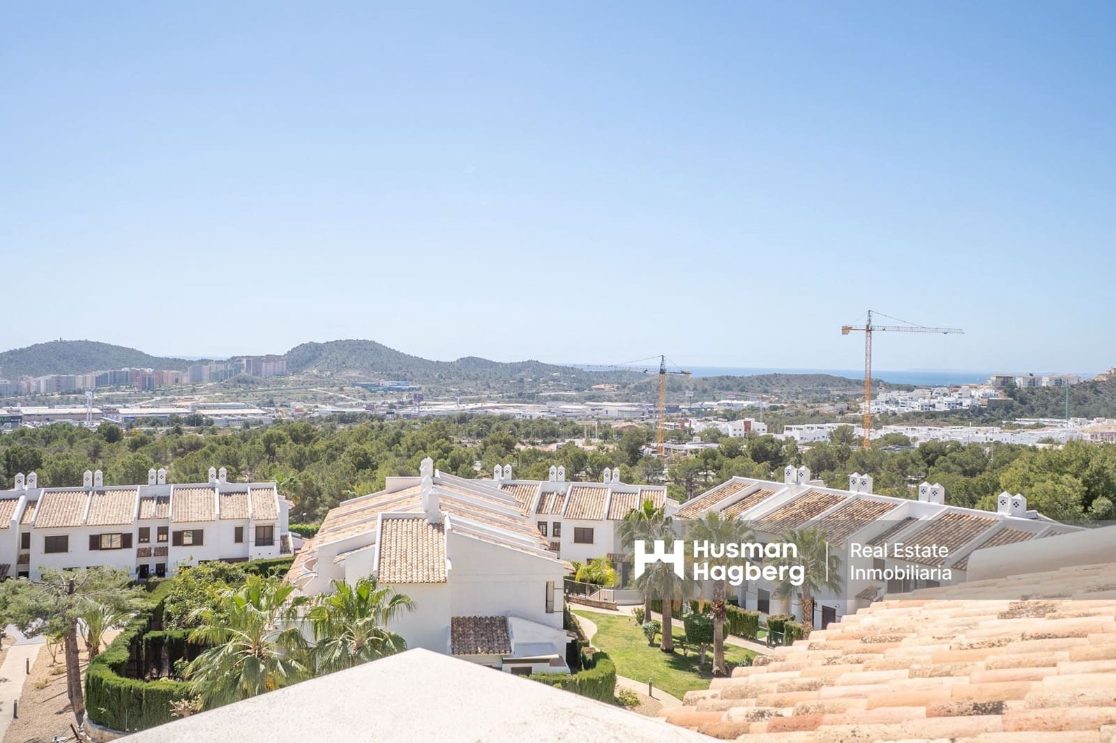 3 sovrum Lägenhet till salu i Benidorm med pool - 450 000 € (Ref: 9737785)