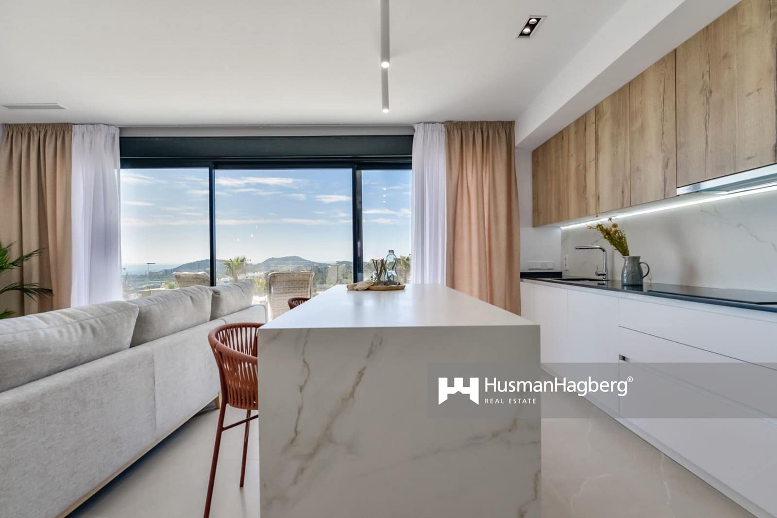 2 sovrum Lägenhet till salu i Benidorm med pool - 460 000 € (Ref: 9737790)