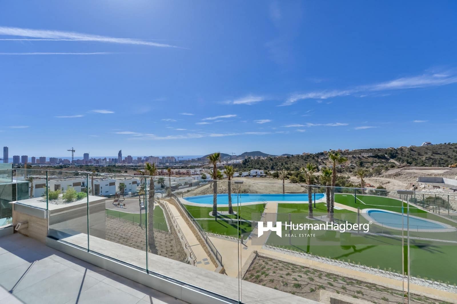 2 sovrum Lägenhet till salu i Benidorm med pool - 460 000 € (Ref: 9737790)