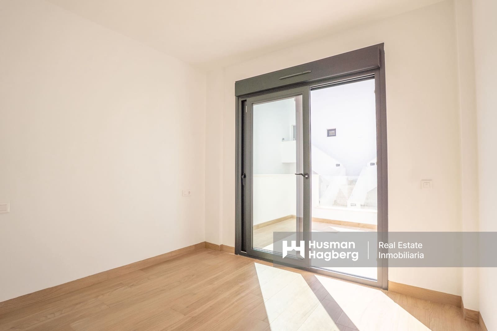 2 sypialnia Apartament na sprzedaż w Benidorm z basenem - 330 000 € (Ref: 9737801)