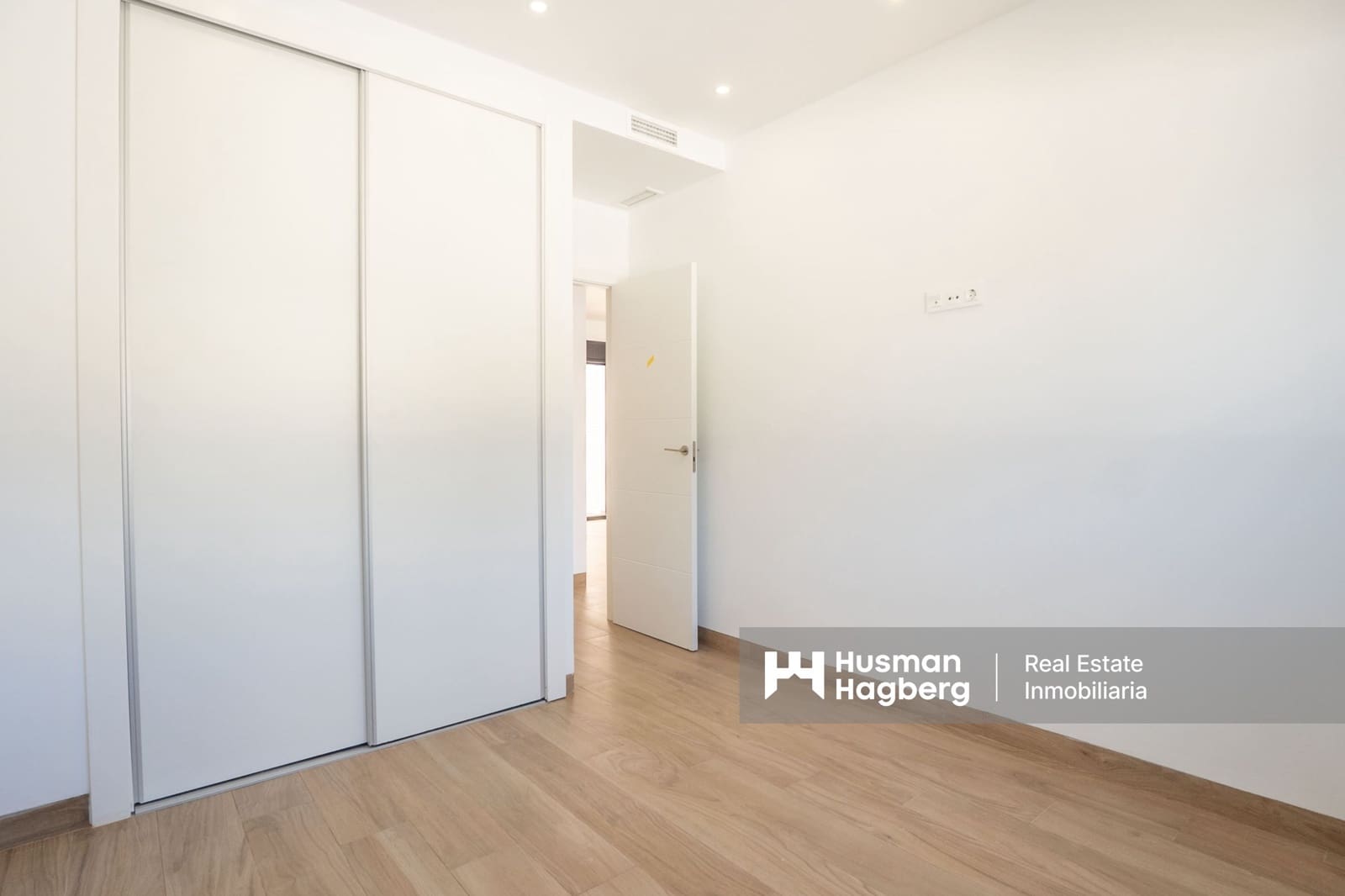 2 sypialnia Apartament na sprzedaż w Benidorm z basenem - 330 000 € (Ref: 9737801)