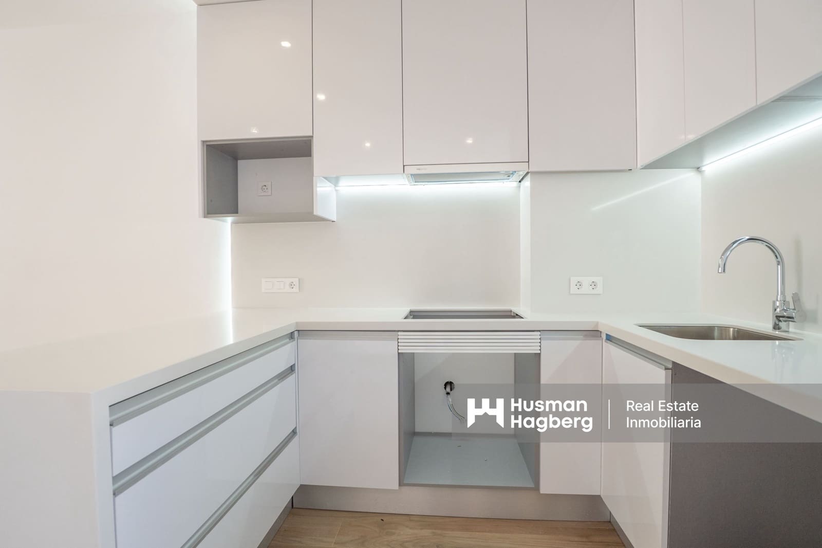 2 sypialnia Apartament na sprzedaż w Benidorm z basenem - 330 000 € (Ref: 9737801)