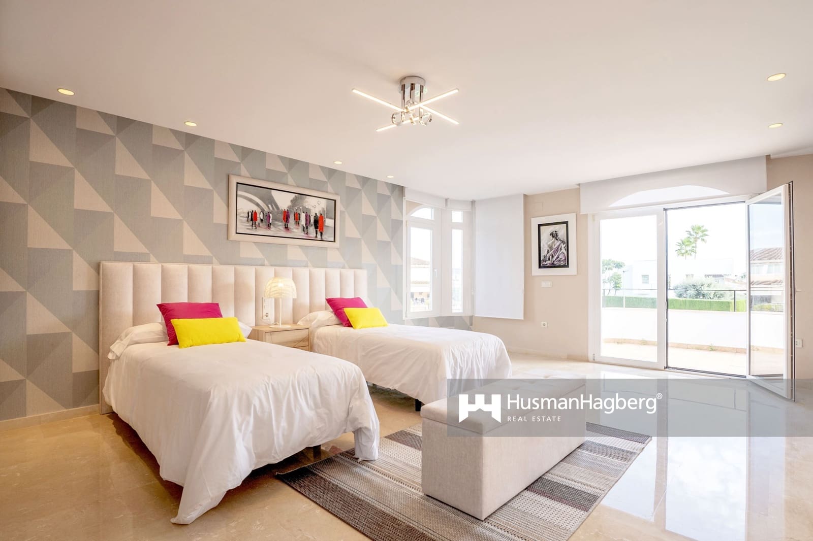 5 sypialnia Willa na sprzedaż w Alfaz del Pi / L'Alfas del Pi z basenem - 1 600 000 € (Ref: 9751538)