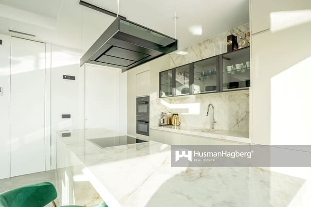 4 sypialnia Willa na sprzedaż w Benidorm z basenem - 1 550 000 € (Ref: 9755196)