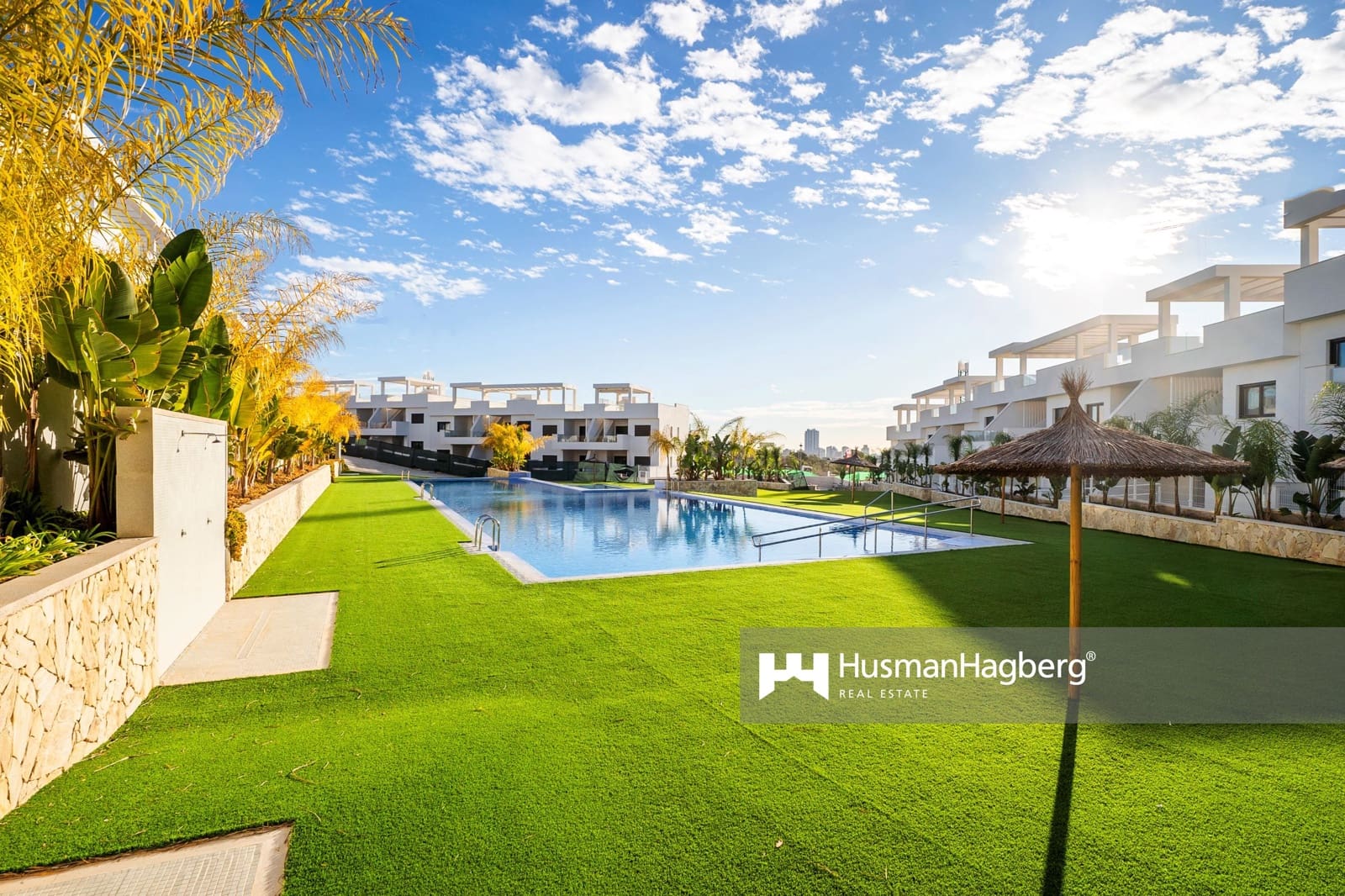 2 sovrum Lägenhet till salu i Benidorm med pool - 355 000 € (Ref: 9755200)