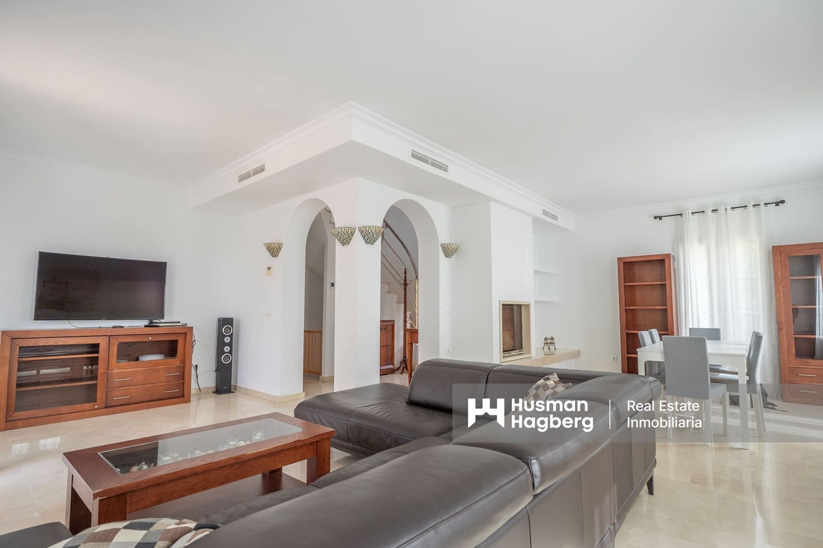 4 bedroom Villa for sale in Benidorm with pool - € 950,000 (Ref: 9764954)