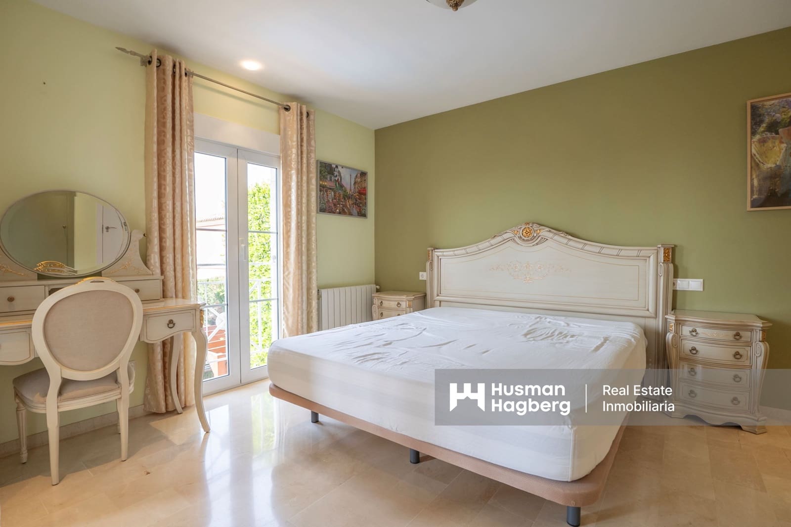 4 bedroom Villa for sale in Benidorm with pool - € 950,000 (Ref: 9764954)