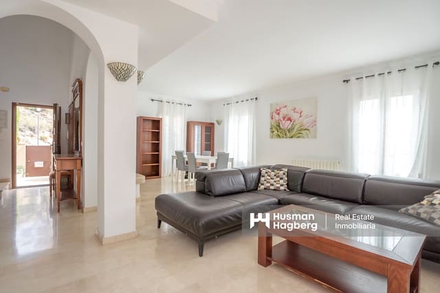 4 soverom Villa til salgs i Benidorm med svømmebasseng - € 950 000 (Ref: 9764954)