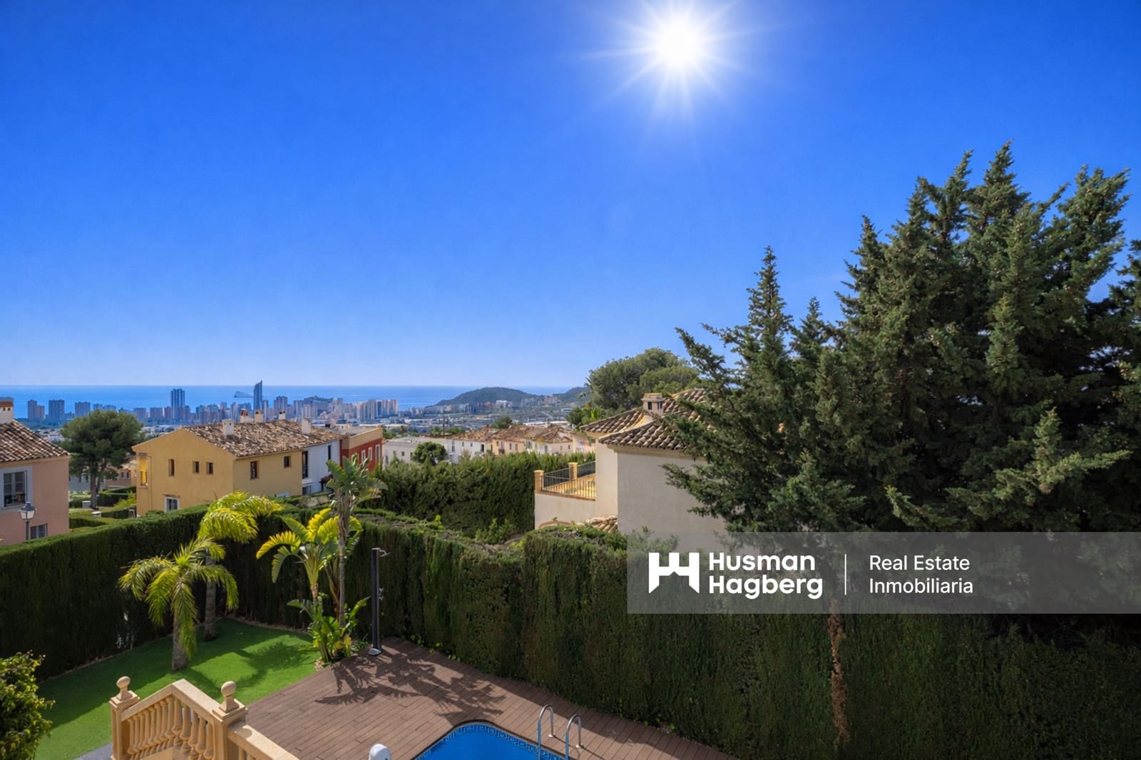 4 bedroom Villa for sale in Benidorm with pool - € 950,000 (Ref: 9764954)