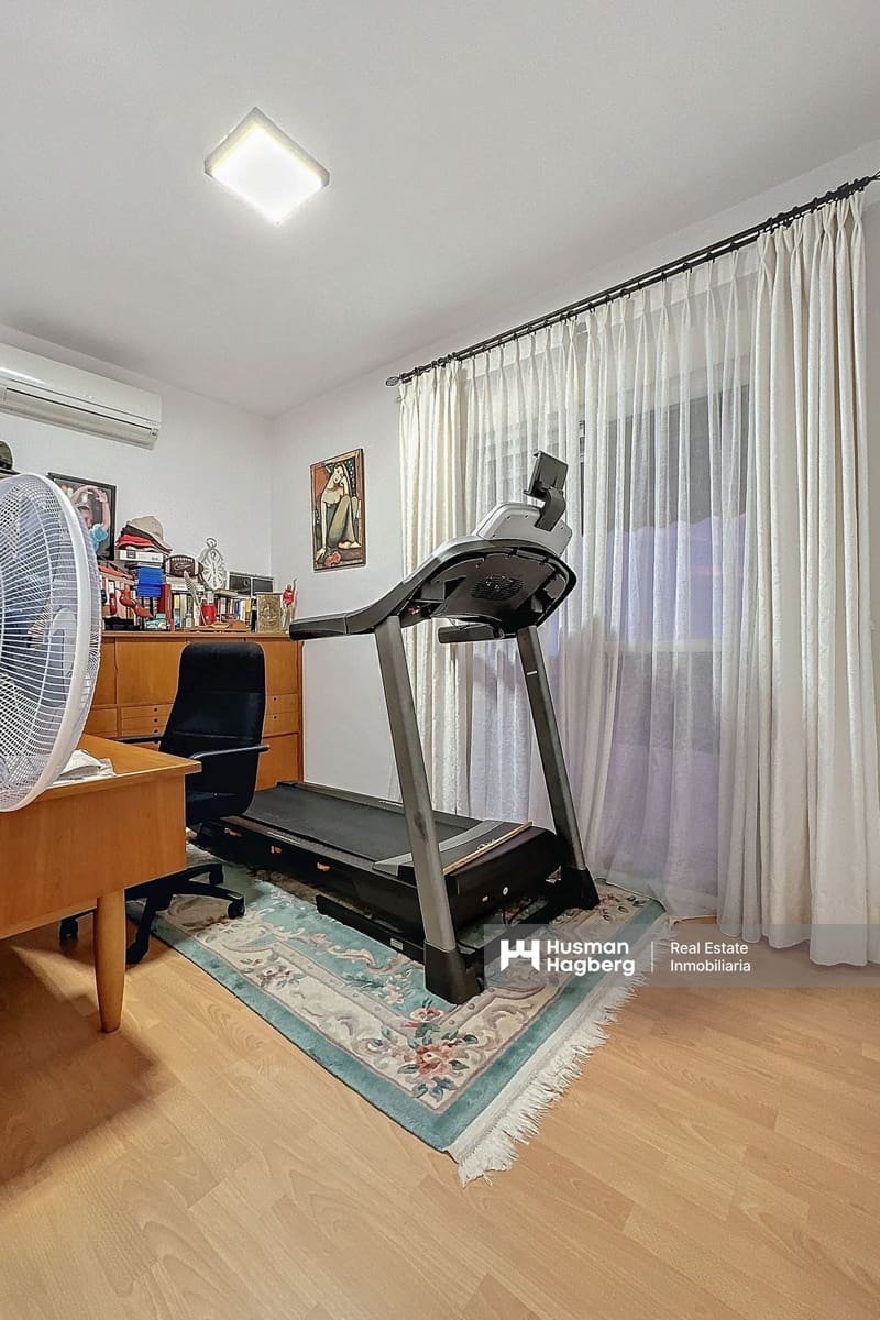 4 sovrum Villa till salu i La Nucia med pool - 765 000 € (Ref: 9772611)