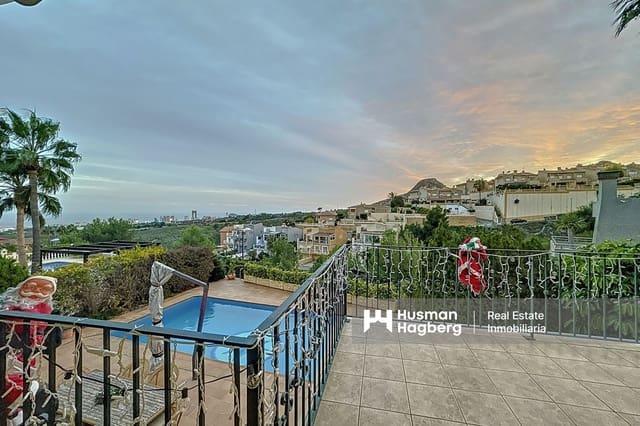 4 sovrum Villa till salu i Coloma  , La Nucia med pool - 765 000 € (Ref: 9772611)