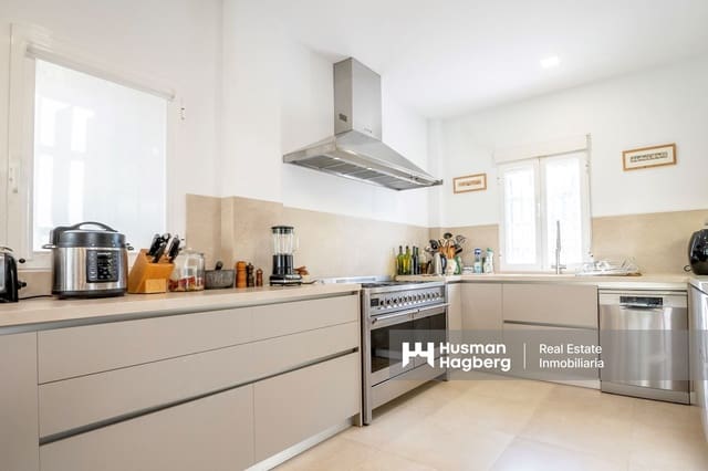 4 makuuhuone Huvila myytävänä paikassa Altea la Vella, Altea mukana uima-altaan - 1 295 000 € (Ref: 9772621)