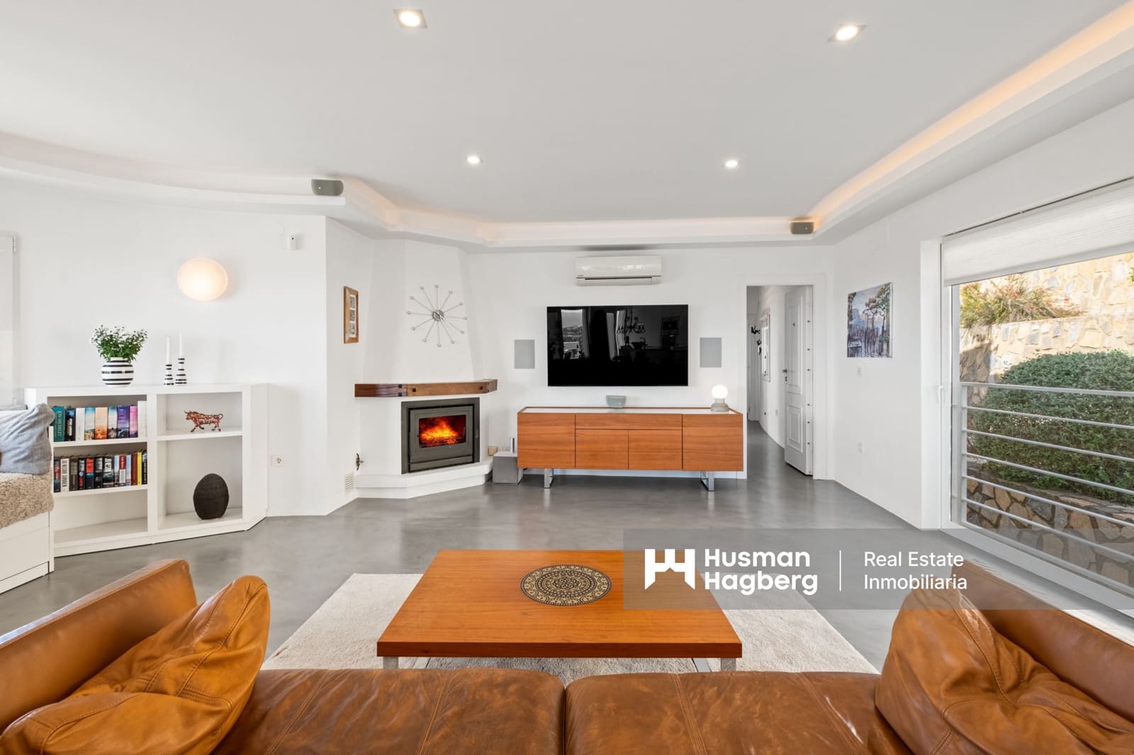 5 makuuhuone Huvila myytävänä paikassa Alfaz del Pi / L'Alfas del Pi mukana uima-altaan - 1 350 000 € (Ref: 9772626)