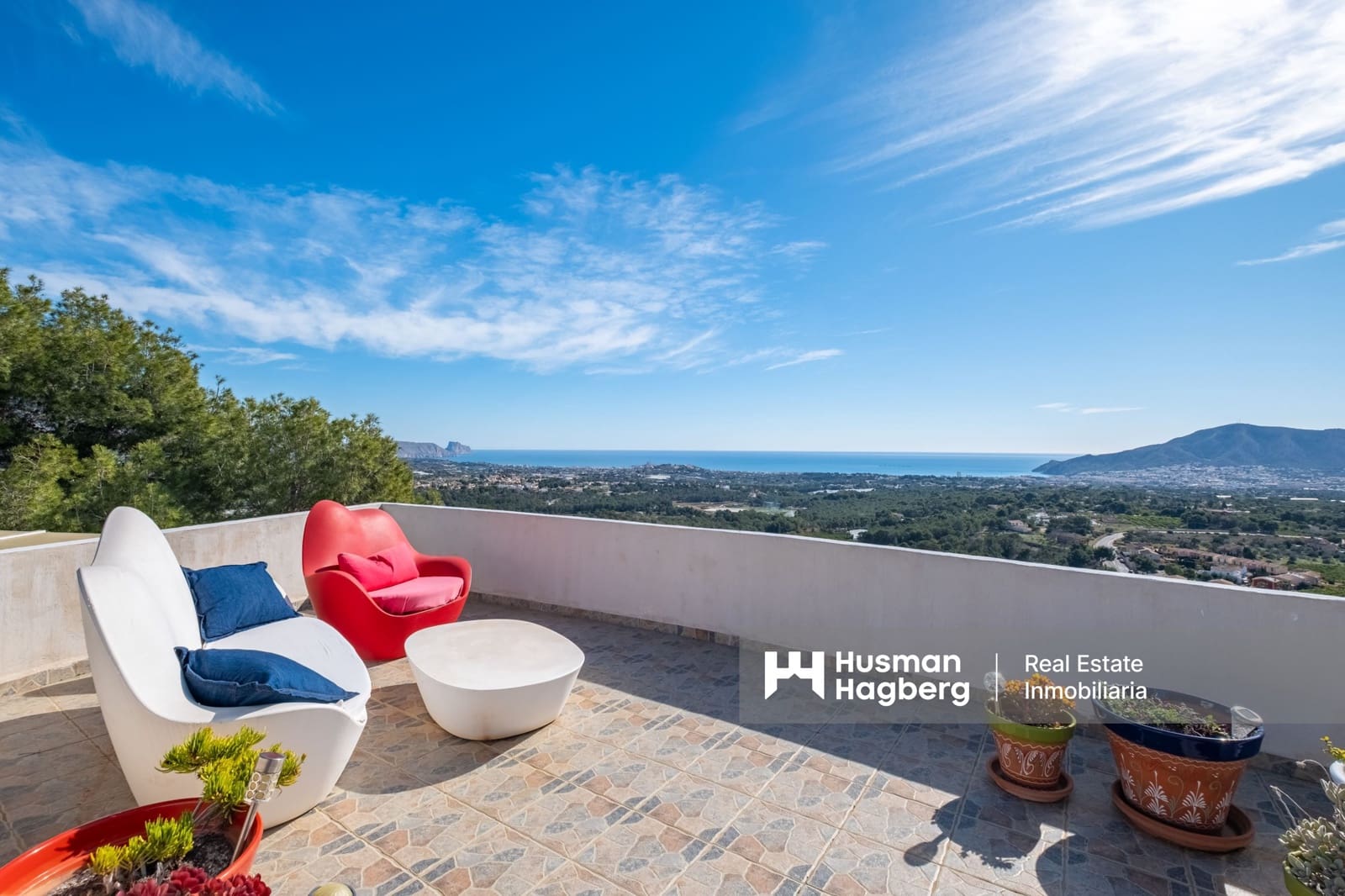 5 makuuhuone Huvila myytävänä paikassa Alfaz del Pi / L'Alfas del Pi mukana uima-altaan - 1 350 000 € (Ref: 9772626)