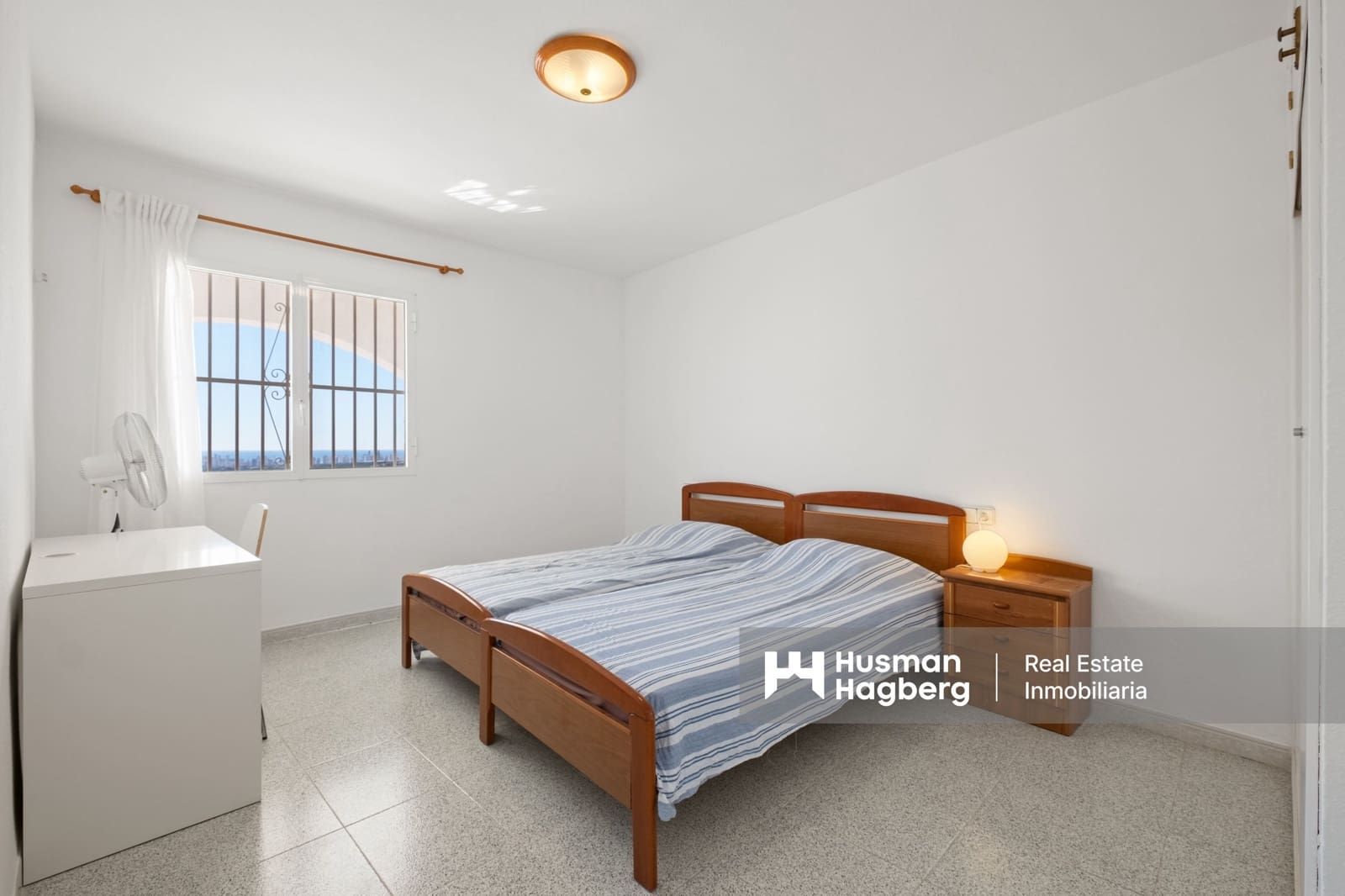 5 makuuhuone Huvila myytävänä paikassa Alfaz del Pi / L'Alfas del Pi mukana uima-altaan - 1 350 000 € (Ref: 9772626)