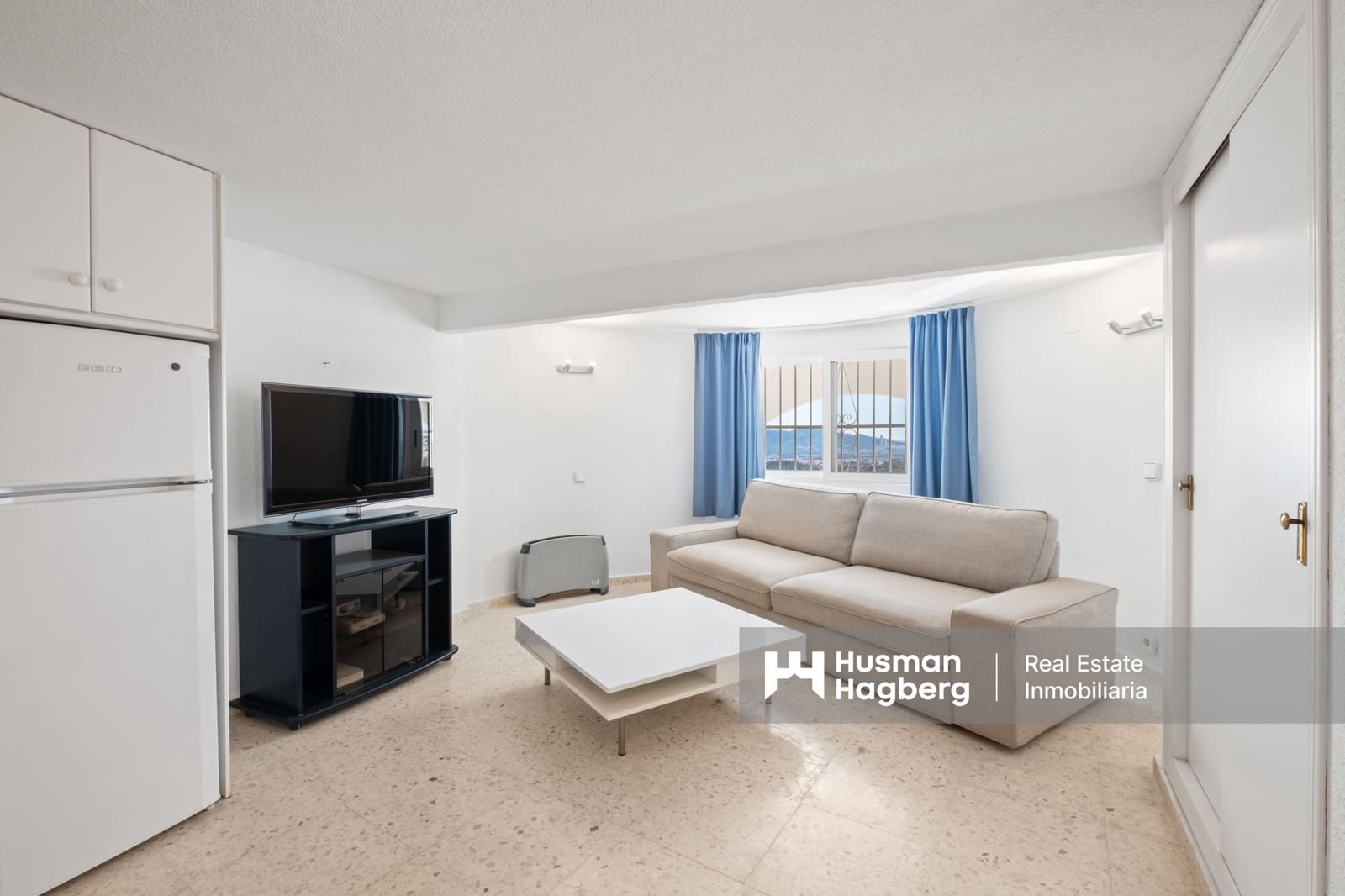 5 makuuhuone Huvila myytävänä paikassa Alfaz del Pi / L'Alfas del Pi mukana uima-altaan - 1 350 000 € (Ref: 9772626)