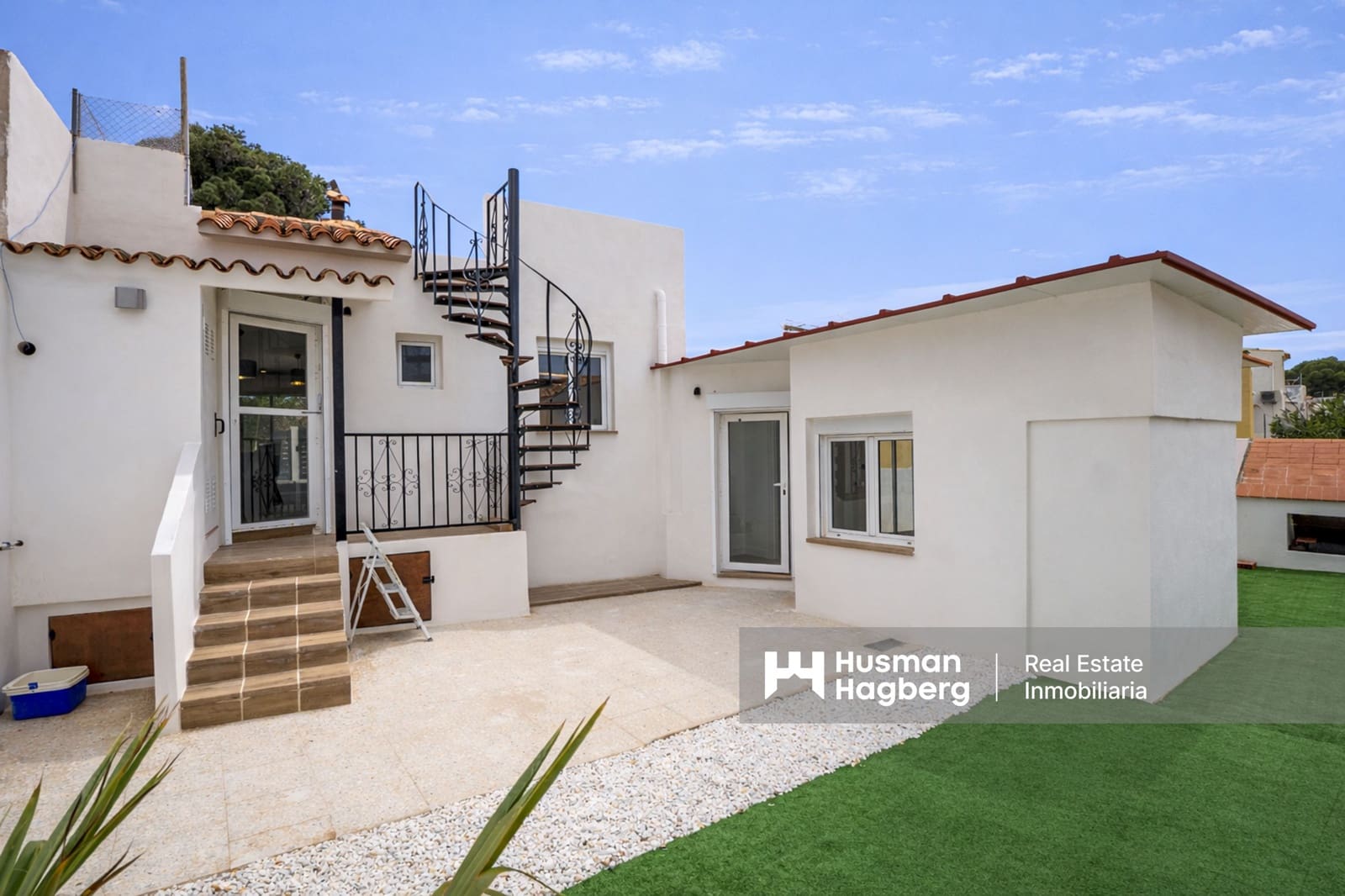 4 soveværelse Villa til salg i La Nucia med swimmingpool - € 395.000 (Ref: 9777552)