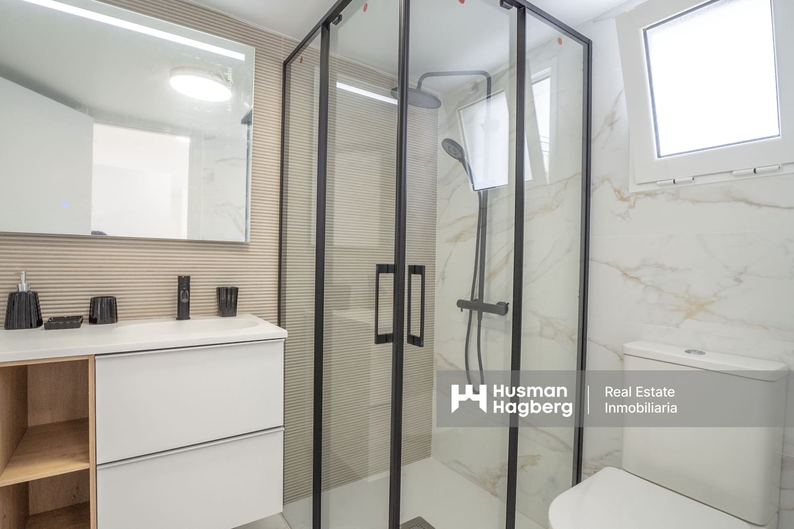 4 soveværelse Villa til salg i La Nucia med swimmingpool - € 395.000 (Ref: 9777552)