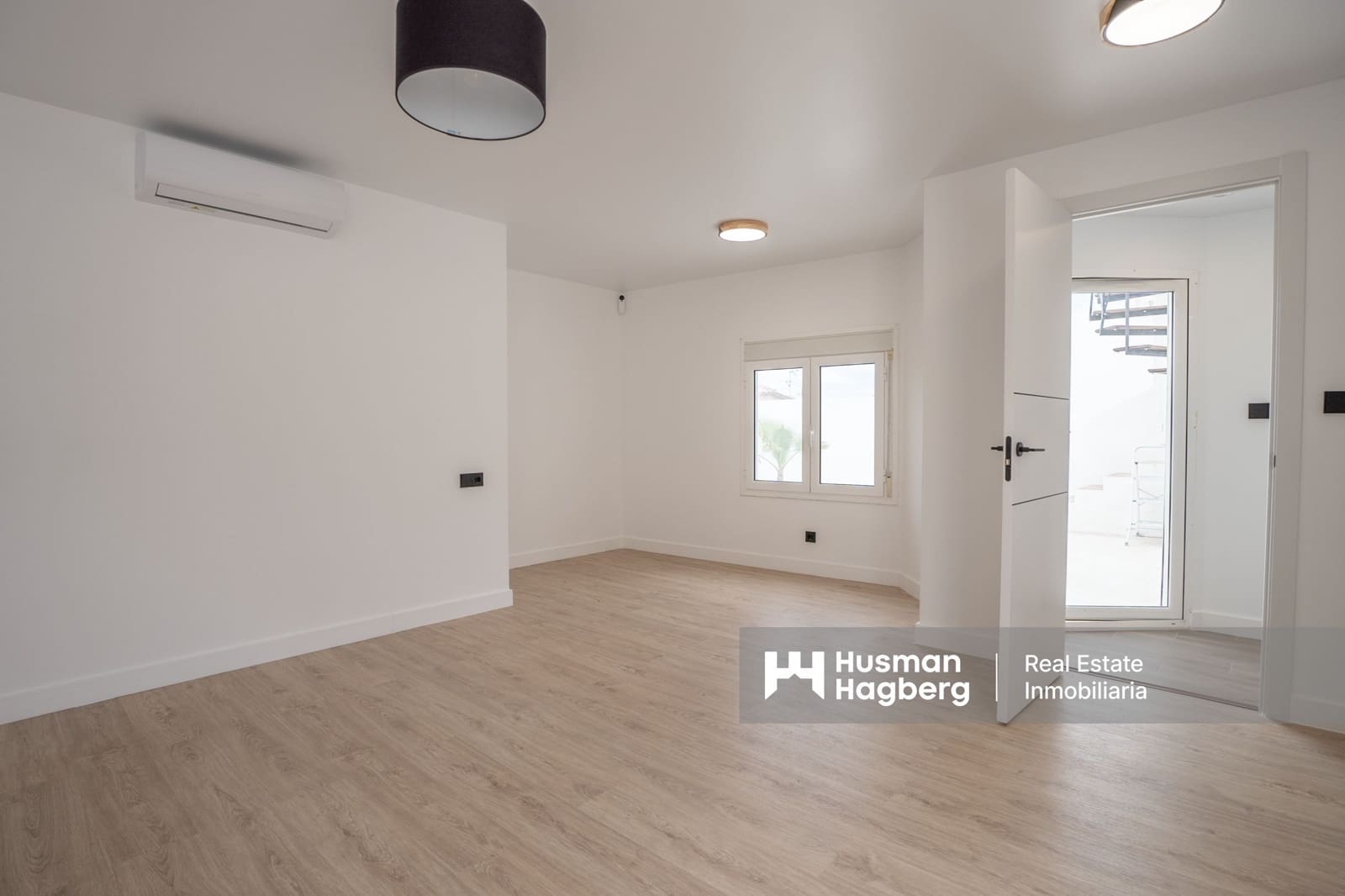 4 soveværelse Villa til salg i La Nucia med swimmingpool - € 395.000 (Ref: 9777552)