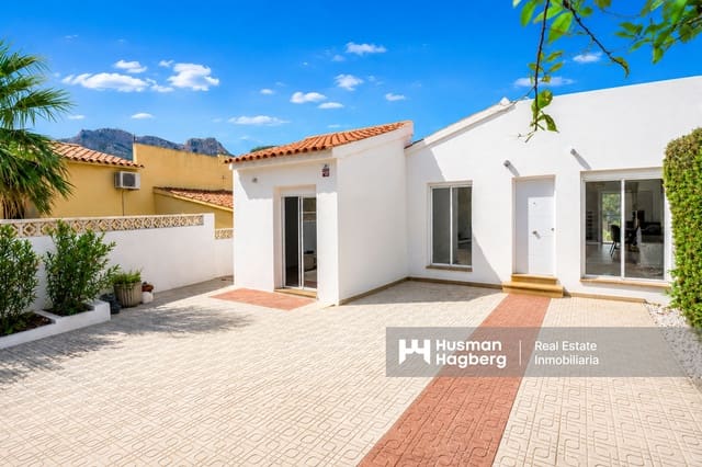 4 soverom Villa til salgs i La Nucia med svømmebasseng - € 395 000 (Ref: 9777552)
