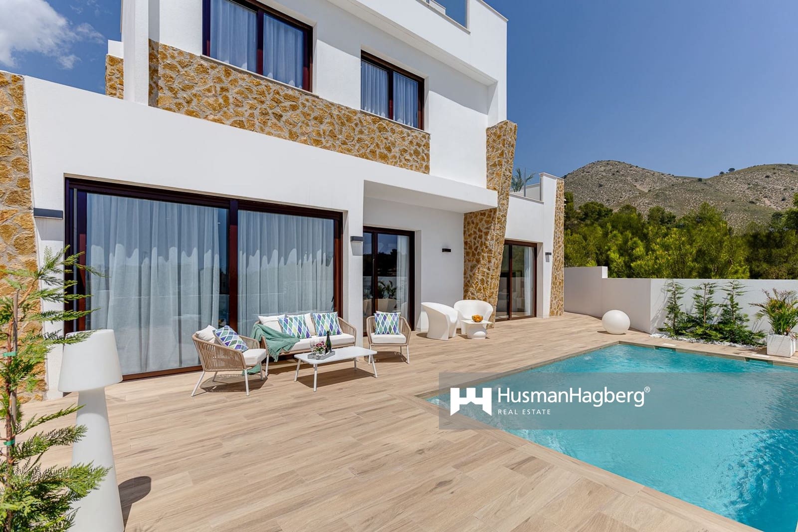 4 chambre Villa/Maison à vendre à Benidorm avec piscine - 690 000 € (Ref: 9800980)