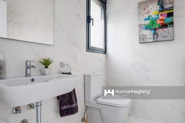 4 soveværelse Villa til salg i Dénia med swimmingpool - € 795.000 (Ref: 9800989)