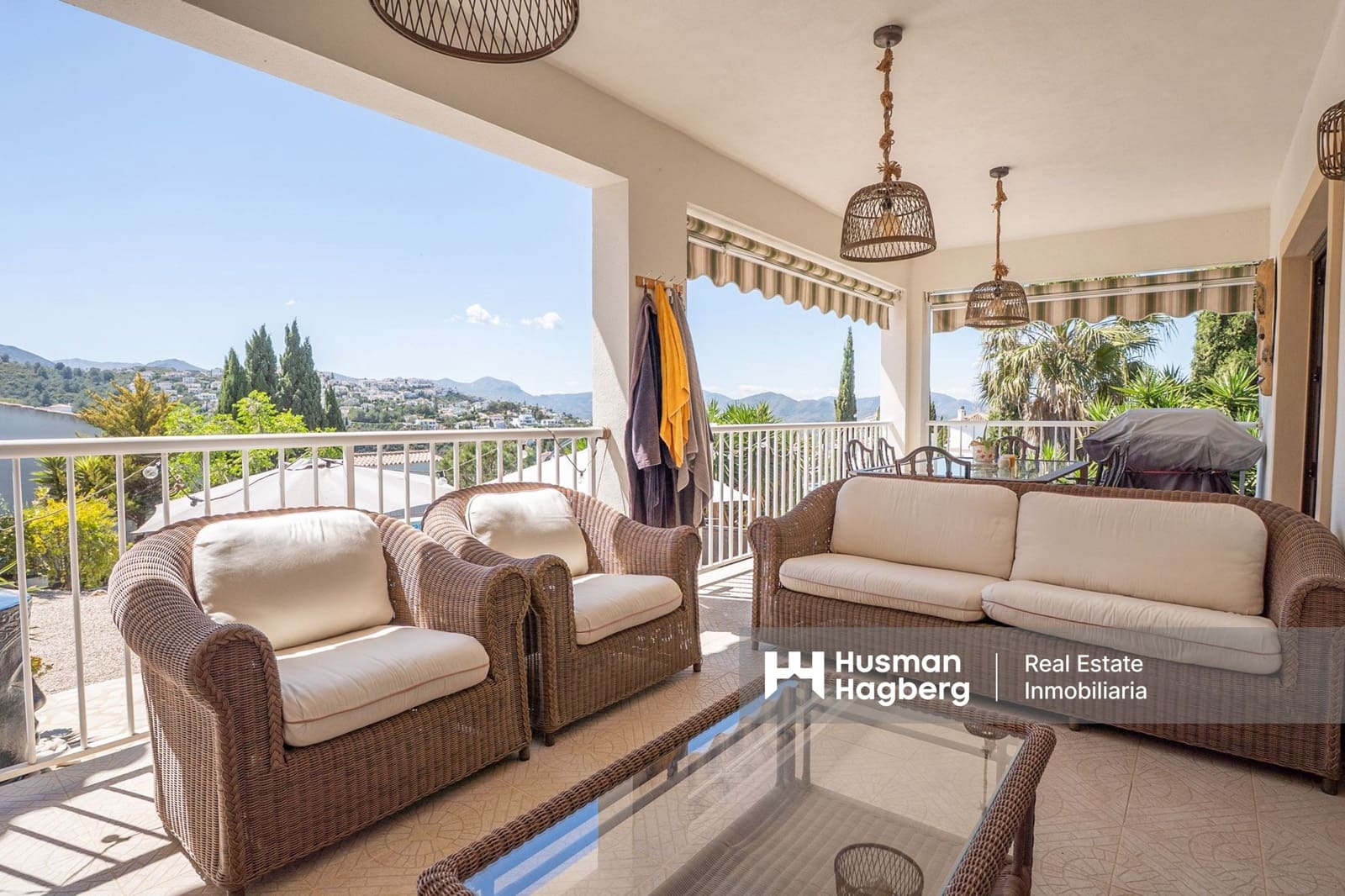 5 soveværelse Villa til salg i Denia med swimmingpool - € 650.000 (Ref: 9800999)